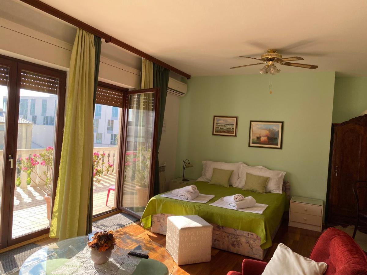 Family Apartments Vesna- 100 M Beach -Center Crikvenica Ngoại thất bức ảnh