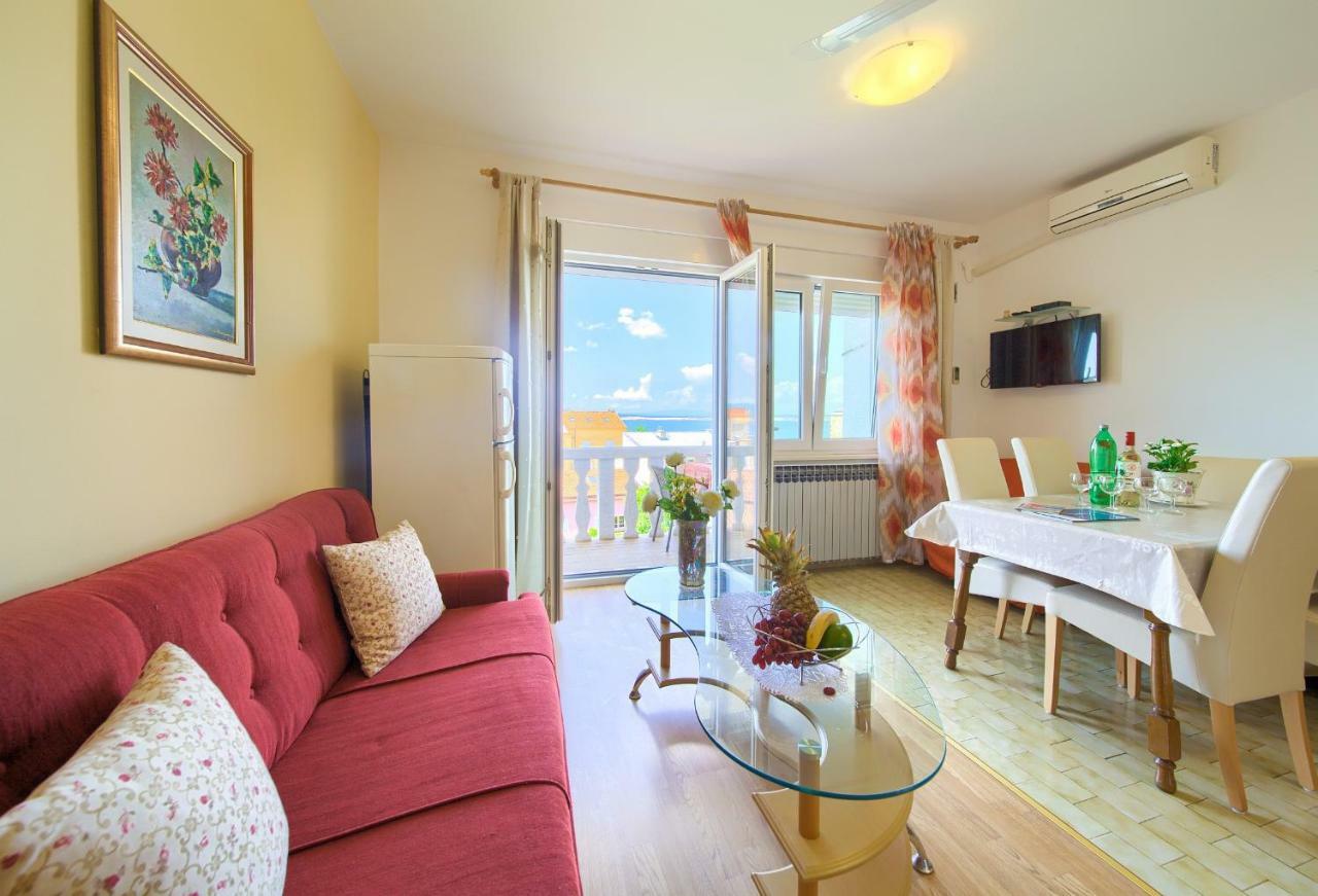 Family Apartments Vesna- 100 M Beach -Center Crikvenica Ngoại thất bức ảnh
