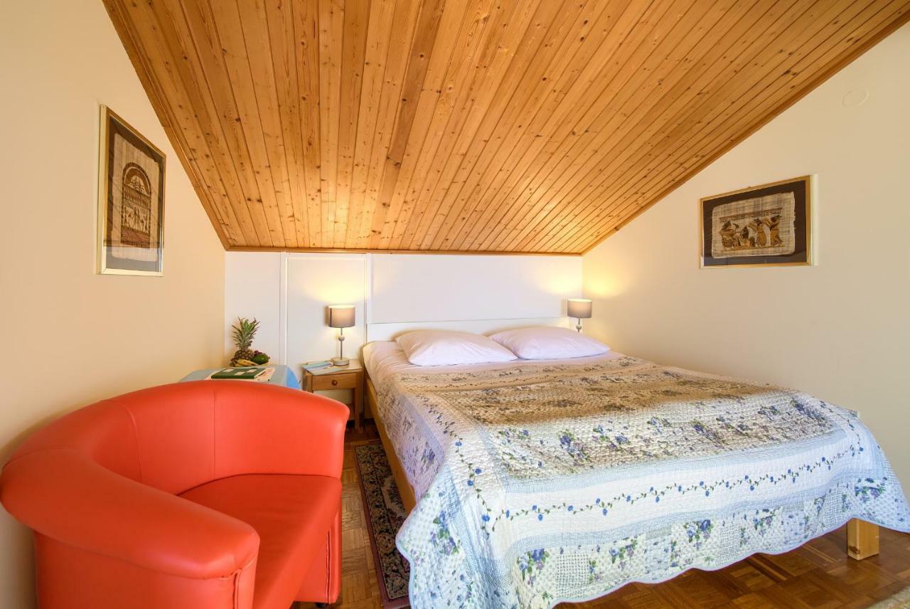 Family Apartments Vesna- 100 M Beach -Center Crikvenica Ngoại thất bức ảnh