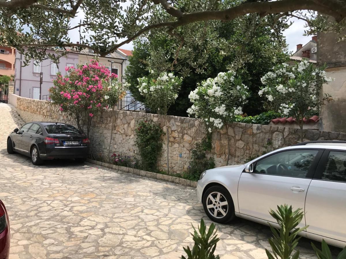 Family Apartments Vesna- 100 M Beach -Center Crikvenica Ngoại thất bức ảnh
